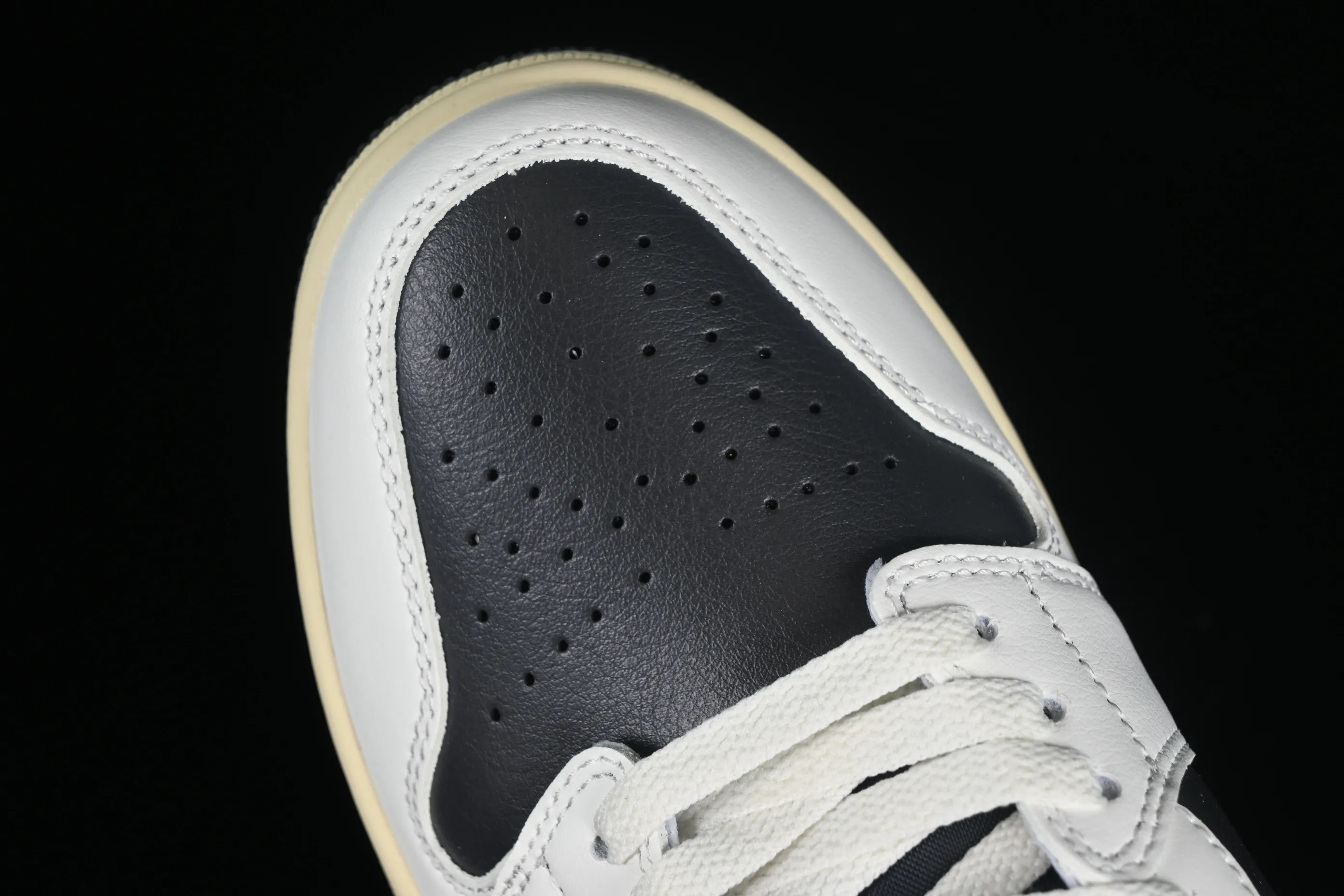 All categories Air Jordan Jordan series basketball shoes Air Jordan 1 Low Z version Air Jordan 1 Low "Team Gold" AJ1 Joe 1 olive black and green low-top cultural casual sneakers DC0774-001